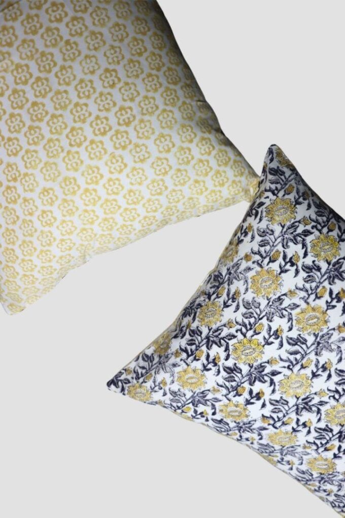 Lily Garden Bedsheet With Pillow Cases - Image 5